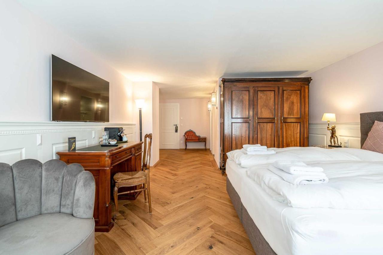 Altstadthotel Bachbraeu Weilheim in Oberbayern Bagian luar foto