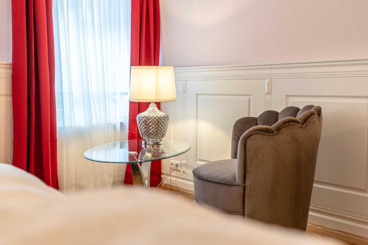Altstadthotel Bachbraeu Weilheim in Oberbayern Bagian luar foto